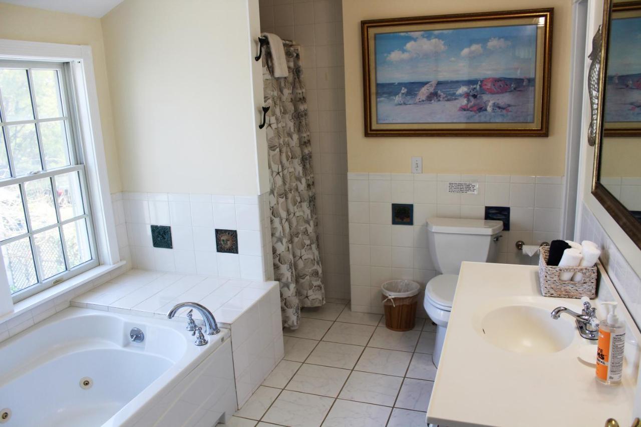 West Tisbury Inn Ngoại thất bức ảnh
